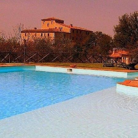 Residenza Il Platano Fortilizio Di Campiglia Rapolano Terme Luaran gambar
