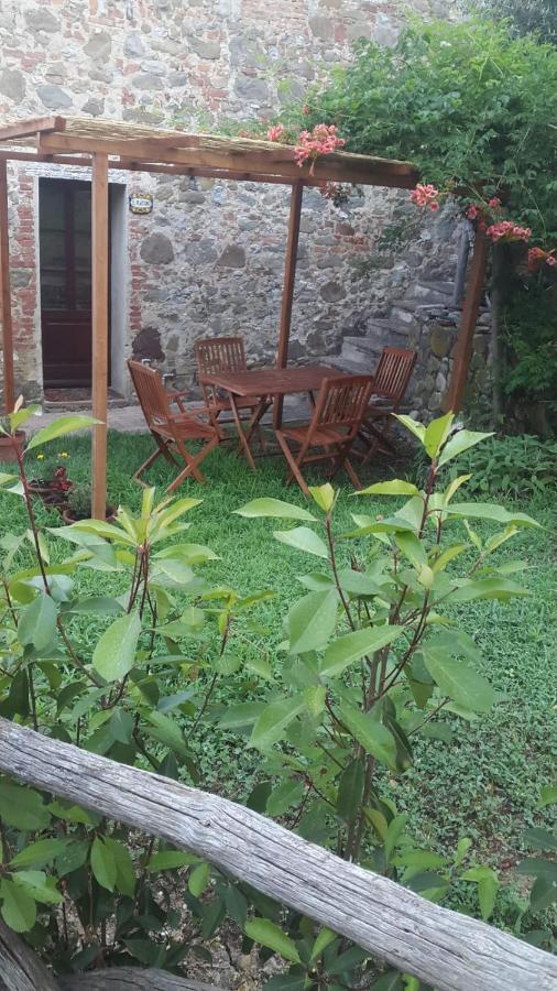 Residenza Il Platano Fortilizio Di Campiglia Rapolano Terme Luaran gambar