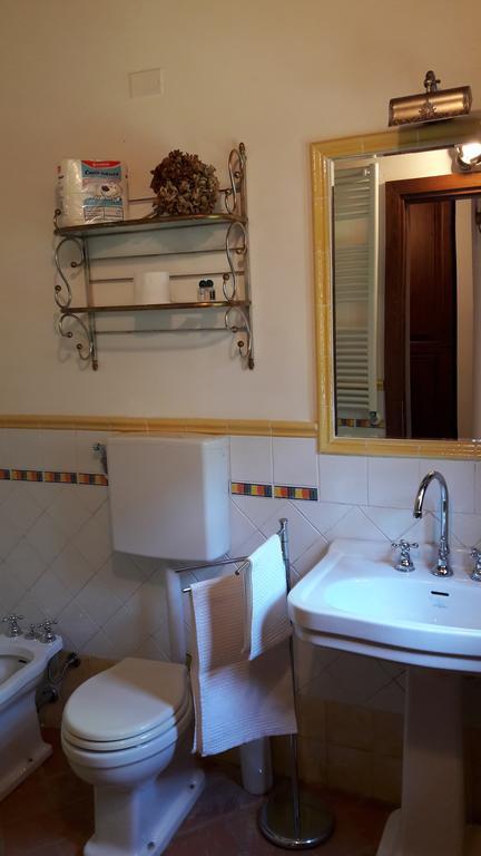 Residenza Il Platano Fortilizio Di Campiglia Rapolano Terme Luaran gambar