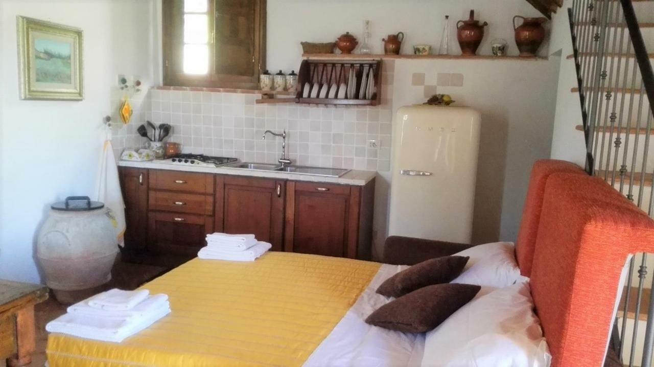 Residenza Il Platano Fortilizio Di Campiglia Rapolano Terme Luaran gambar